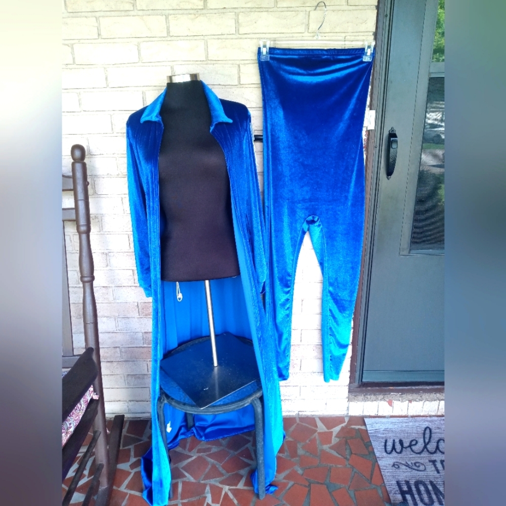 2 Piece Set - image 1